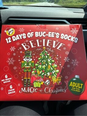 Buc-ee's 12 Days of Christmas sock advent calendar 6 pairs crew 6 pairs no-show